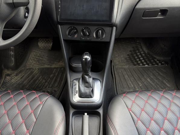 Volkswagen Polo V с пробегом 2012 года, цена 950 000 рублей, 172284 км, седан, Автокод Объявления