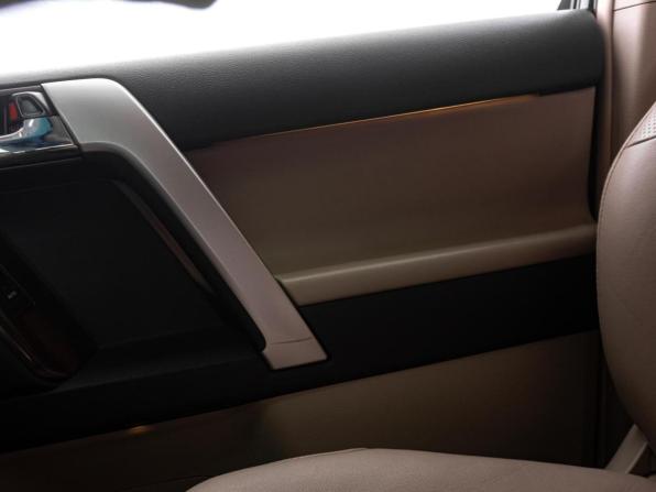 Toyota Land Cruiser Prado 150 Series с пробегом 2013 года, цена 3 999 000 рублей, 180019 км, внедорожник, Автокод Объявления