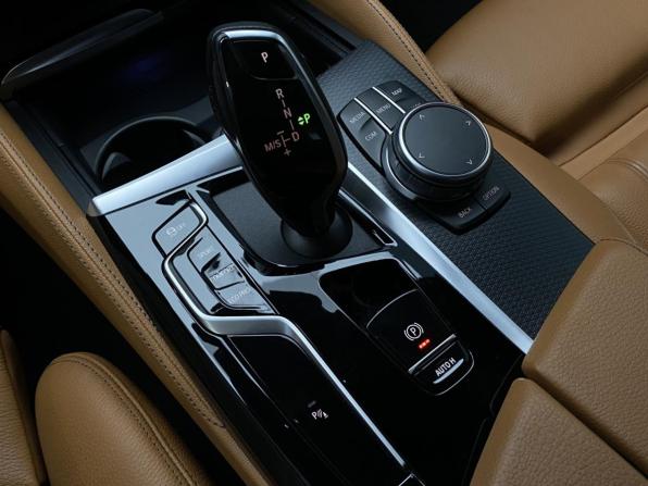BMW 5 серии VII (G30/G31/G38) Рестайлинг с пробегом 2021 года, цена 4 270 000 рублей, 99194 км, седан, Автокод Объявления
