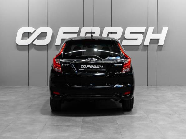 Honda Fit III Рестайлинг с пробегом 2019 года, цена 1 470 000 рублей, 129090 км, хэтчбек, Автокод Объявления