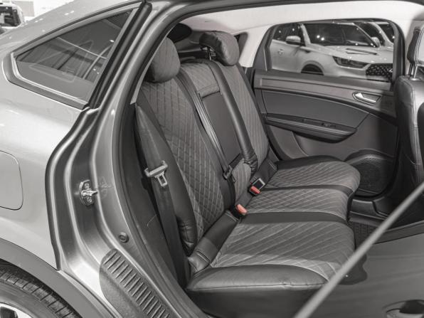 Renault Arkana I с пробегом 2020 года, цена 1 850 000 рублей, 57223 км, внедорожник, Автокод Объявления