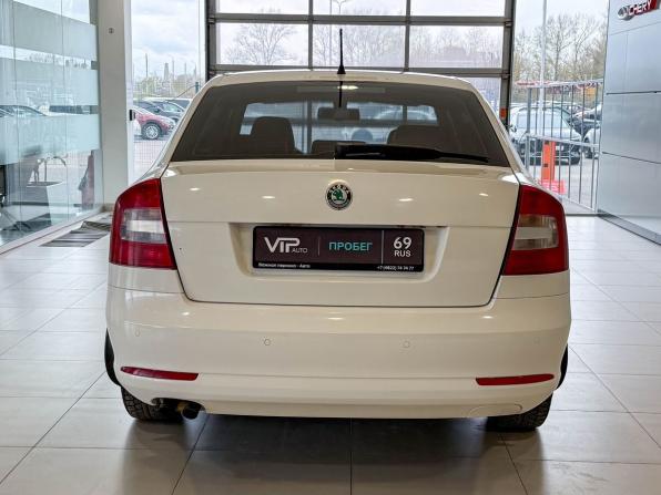Skoda Octavia II (A5) Рестайлинг с пробегом 2010 года, цена 547 000 рублей, 315400 км, лифтбек, Автокод Объявления