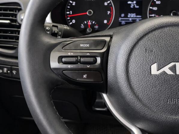 Kia Rio IV Рестайлинг с пробегом 2022 года, цена 1 797 000 рублей, 41736 км, хэтчбек, Автокод Объявления