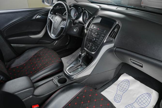 Opel Astra J с пробегом 2011 года, цена 729 000 рублей, 160600 км, хэтчбек, Автокод Объявления