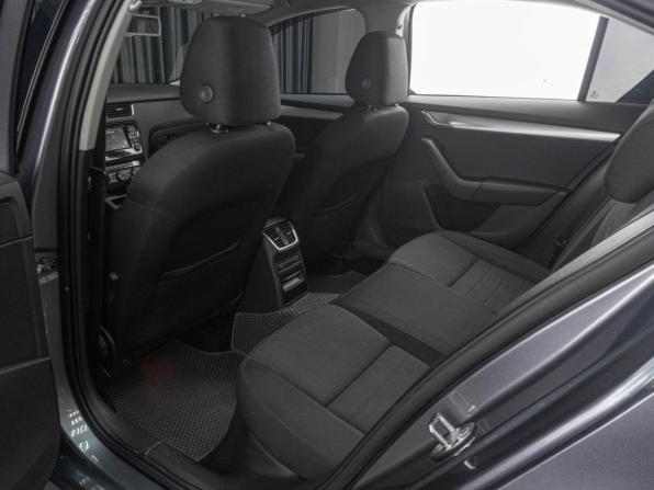 Skoda Octavia III (A7) с пробегом 2015 года, цена 1 399 000 рублей, 212637 км, лифтбек, Автокод Объявления