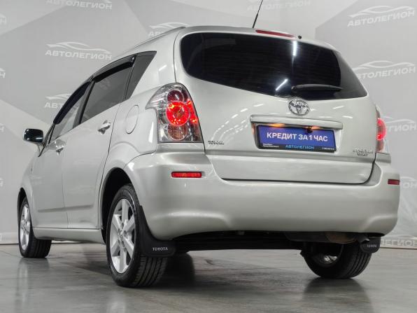 Toyota Corolla Verso I Рестайлинг с пробегом 2006 года, цена 800 000 рублей, 290909 км, компактвэн, Автокод Объявления