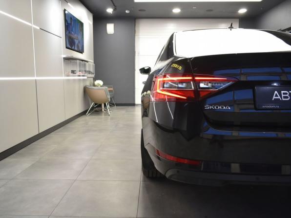 Skoda Superb III с пробегом 2017 года, цена 1 950 000 рублей, 169212 км, лифтбек, Автокод Объявления
