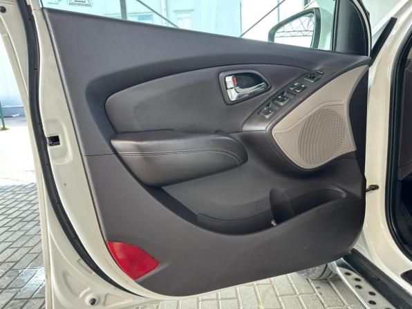Hyundai ix35 I с пробегом 2013 года, цена 1 302 000 рублей, 199900 км, внедорожник, Автокод Объявления