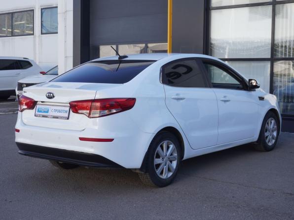 Kia Rio III Рестайлинг с пробегом 2017 года, цена 1 000 000 рублей, 243103 км, седан, Автокод Объявления