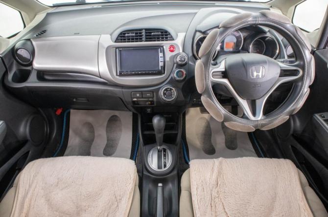 Honda Fit II с пробегом 2012 года, цена 899 000 рублей, 124000 км, хэтчбек, Автокод Объявления