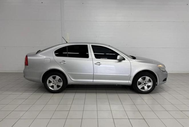 Skoda Octavia II (A5) Рестайлинг с пробегом 2012 года, цена 905 850 рублей, 175050 км, лифтбек, Автокод Объявления