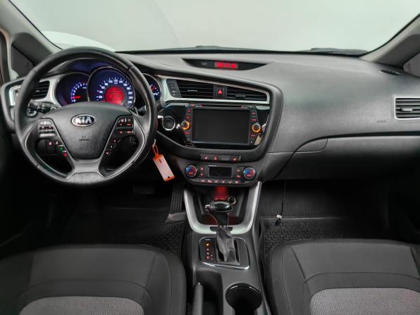 Kia Ceed II Рестайлинг с пробегом 2016 года, цена 1 128 000 рублей, 166000 км, хэтчбек, Автокод Объявления