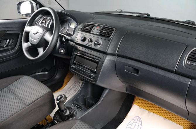 Skoda Fabia II Рестайлинг с пробегом 2012 года, цена 629 000 рублей, 160200 км, хэтчбек, Автокод Объявления