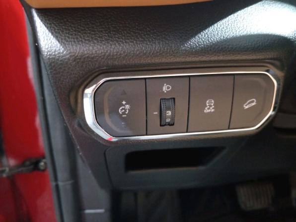 Haval Jolion I с пробегом 2022 года, цена 1 730 000 рублей, 37000 км, внедорожник, Автокод Объявления