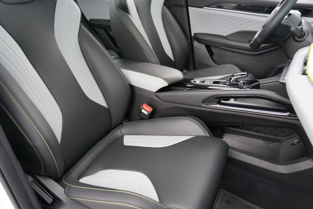 Geely Coolray I Рестайлинг Крым  - изображение 24