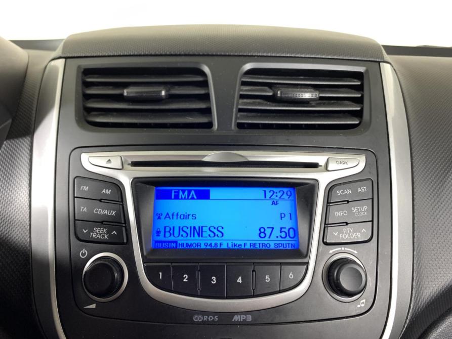 Hyundai Solaris I Москва  - изображение 15