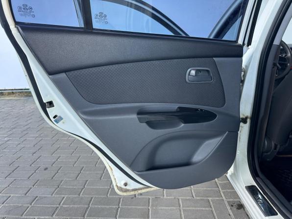 Kia Rio II Рестайлинг с пробегом 2010 года, цена 540 000 рублей, 180000 км, седан, Автокод Объявления