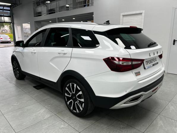 Lada (ВАЗ) Vesta I Рестайлинг (NG) с пробегом 2024 года, цена 1 599 000 рублей, 20918 км, универсал, Автокод Объявления