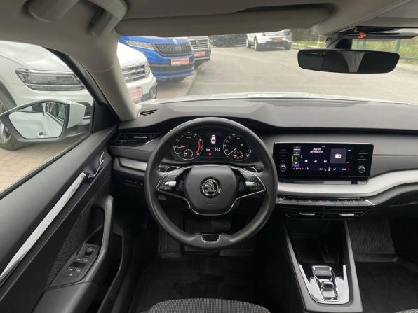 Skoda Octavia IV (A8) с пробегом 2021 года, цена 2 699 000 рублей, 35081 км, лифтбек, Автокод Объявления