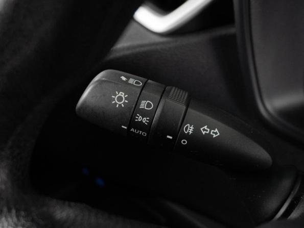 Toyota Levin XII (E210) с пробегом 2022 года, цена 2 100 000 рублей, 21770 км, седан, Автокод Объявления