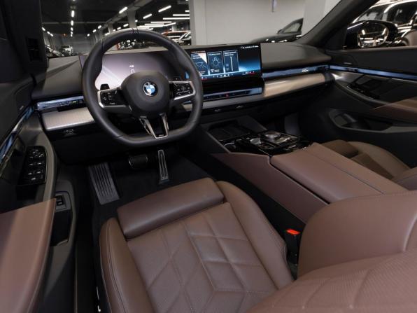 BMW 5 серии VIII (G60/G61/G68) с пробегом 2025 года, цена 8 350 000 рублей, 10392 км, седан, Автокод Объявления