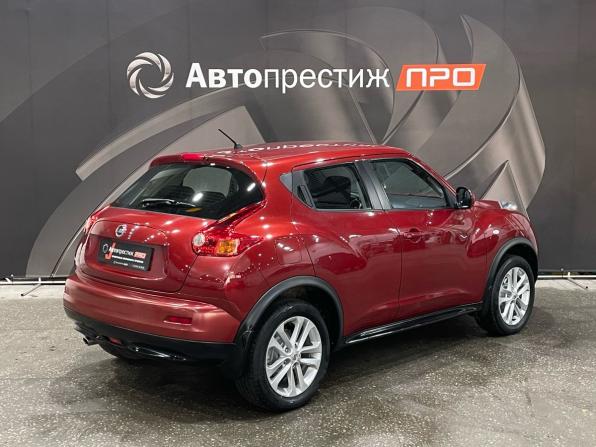 Nissan Juke I с пробегом 2014 года, цена 980 000 рублей, 122100 км, внедорожник, Автокод Объявления