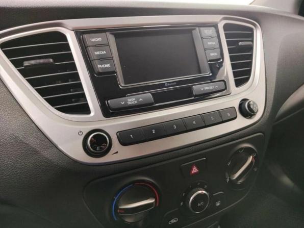 Hyundai Solaris II с пробегом 2019 года, цена 1 274 110 рублей, 129021 км, седан, Автокод Объявления