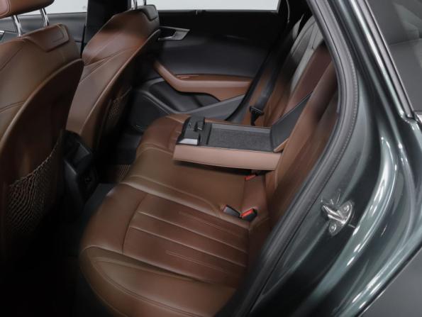 Audi A4 V (B9) с пробегом 2017 года, цена 2 199 999 рублей, 102707 км, седан, Автокод Объявления