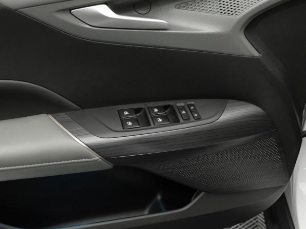 Changan Lamore с пробегом 2024 года, цена 2 140 000 рублей, 17966 км, седан, Автокод Объявления