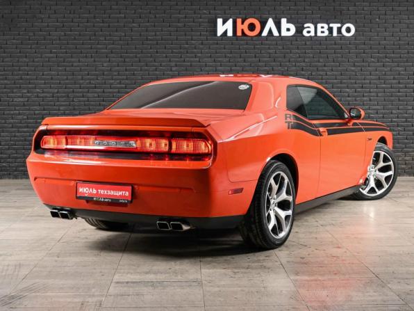 Dodge Challenger III Рестайлинг с пробегом 2013 года, цена 3 500 000 рублей, 106395 км, купе, Автокод Объявления