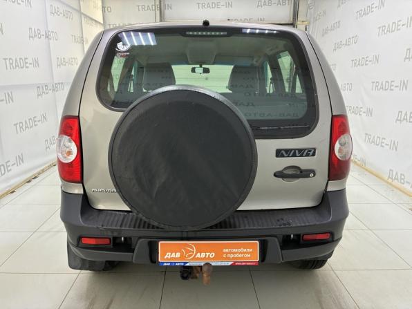 Chevrolet Niva I Рестайлинг с пробегом 2018 года, цена 660 000 рублей, 128000 км, внедорожник, Автокод Объявления