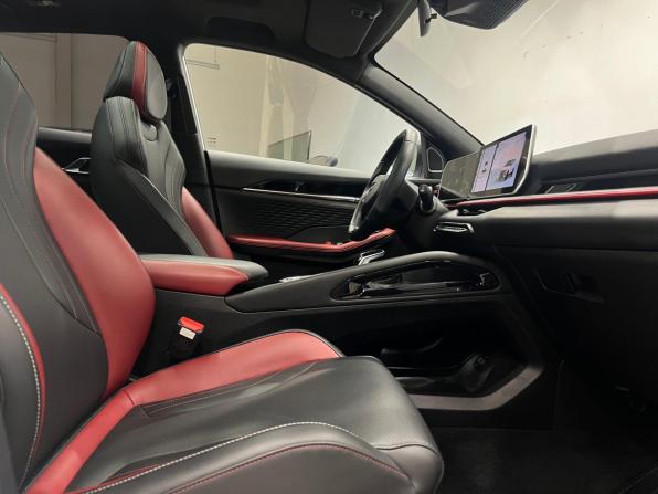 Geely Coolray I Рестайлинг с пробегом 2023 года, цена 1 995 000 рублей, 51315 км, внедорожник, Автокод Объявления