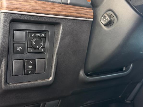 Toyota Land Cruiser Prado 150 Series Рестайлинг 2 с пробегом 2018 года, цена 5 650 000 рублей, 73873 км, внедорожник, Автокод Объявления