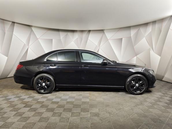 Mercedes-Benz E-Класс V (W213 S213 C238) с пробегом 2018 года, цена 2 055 000 рублей, 211105 км, седан, Автокод Объявления