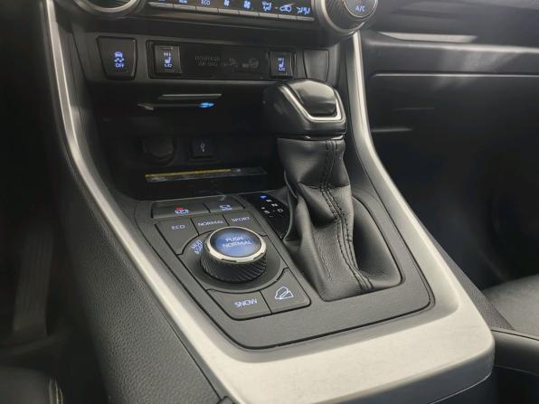 Toyota RAV4 V (XA50) с пробегом 2021 года, цена 3 749 000 рублей, 92500 км, внедорожник, Автокод Объявления