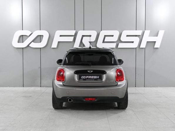 Mini Hatch III (F55/F56) с пробегом 2017 года, цена 1 959 000 рублей, 52962 км, хэтчбек, Автокод Объявления