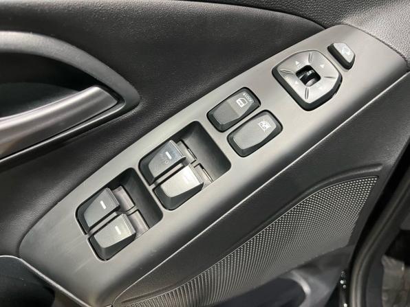 Hyundai ix35 I Рестайлинг с пробегом 2014 года, цена 1 299 000 рублей, 183345 км, внедорожник, Автокод Объявления