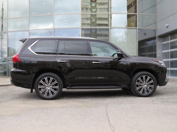 Lexus LX III Рестайлинг 2 с пробегом 2018 года, цена 9 300 000 рублей, 40206 км, внедорожник, Автокод Объявления