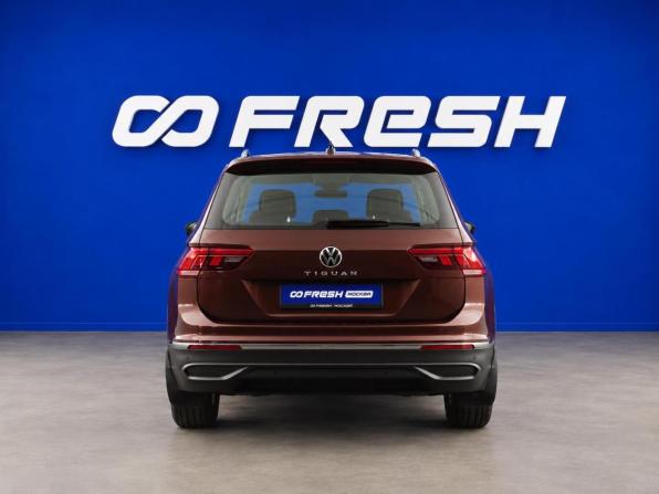 Volkswagen Tiguan II Рестайлинг с пробегом 2020 года, цена 2 849 077 рублей, 53316 км, внедорожник, Автокод Объявления