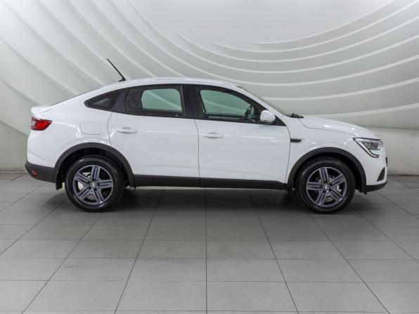 Renault Arkana I с пробегом 2021 года, цена 1 298 000 рублей, 43371 км, внедорожник, Автокод Объявления