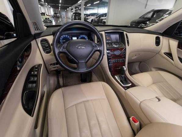 Infiniti QX50 I Рестайлинг с пробегом 2017 года, цена 1 910 000 рублей, 144815 км, внедорожник, Автокод Объявления