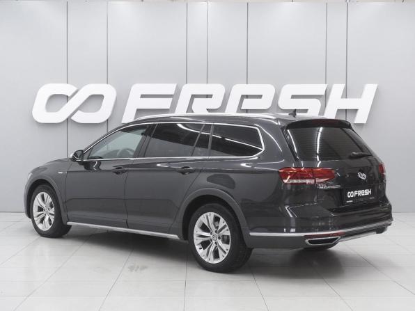 Volkswagen Passat B8 с пробегом 2019 года, цена 2 950 000 рублей, 112304 км, универсал, Автокод Объявления