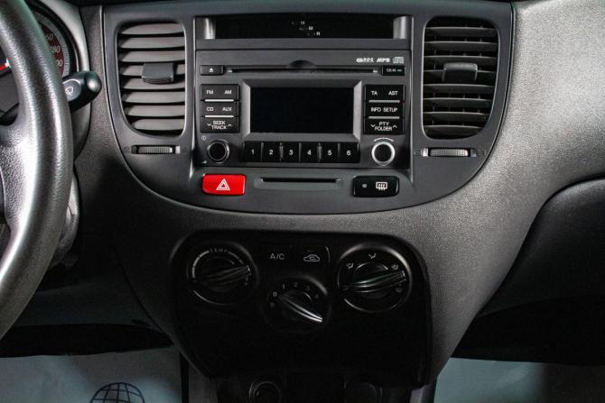 Kia Rio II Рестайлинг с пробегом 2010 года, цена 819 000 рублей, 97000 км, седан, Автокод Объявления
