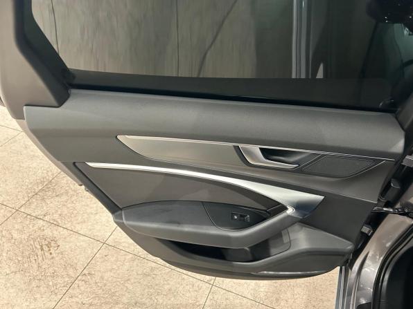 Audi A6 V (C8) с пробегом 2019 года, цена 3 499 000 рублей, 232425 км, универсал, Автокод Объявления