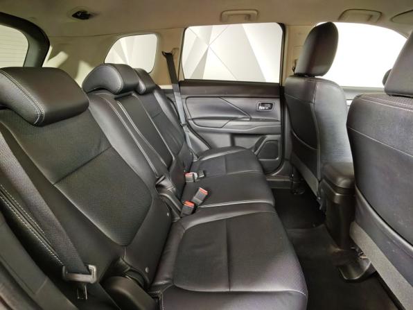 Mitsubishi Outlander III Рестайлинг 2 с пробегом 2015 года, цена 1 555 000 рублей, 166710 км, внедорожник, Автокод Объявления