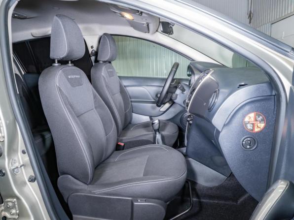 Renault Sandero II Рестайлинг с пробегом 2021 года, цена 1 380 000 рублей, 67124 км, хэтчбек, Автокод Объявления