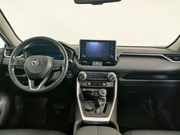 Toyota RAV4 V (XA50) с пробегом 2021 года, цена 3 899 000 рублей, 55000 км, внедорожник, Автокод Объявления