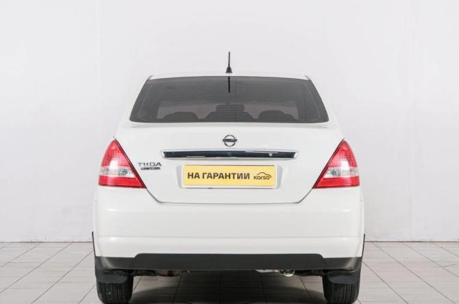 Nissan Tiida I Рестайлинг с пробегом 2010 года, цена 649 000 рублей, 313000 км, седан, Автокод Объявления