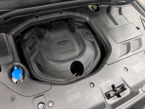 Geely Atlas Pro с пробегом 2023 года, цена 2 015 000 рублей, 46872 км, внедорожник, Автокод Объявления