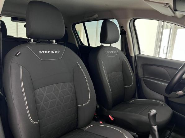 Renault Sandero II Рестайлинг с пробегом 2019 года, цена 1 130 000 рублей, 98200 км, хэтчбек, Автокод Объявления